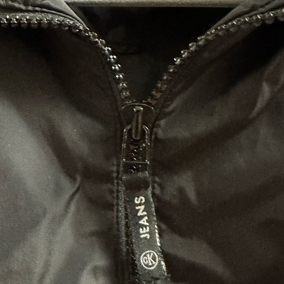 Calvin Klein Vest Size Medium - Picture 2 of 12